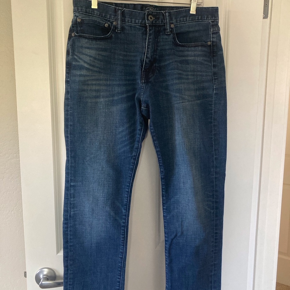 Lucky Brand Men’s 410 Athletic Slim Jeans